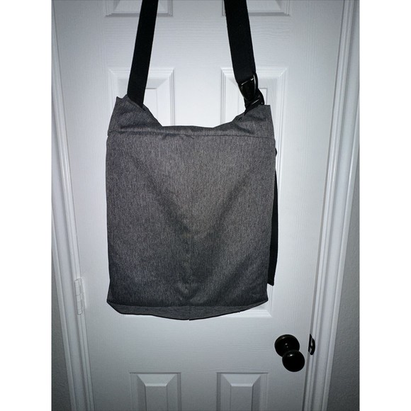 Cote et Ciel Cross Body Bag Riss Memory Tech For Laptop Versatile Gray iPad - Picture 4 of 11